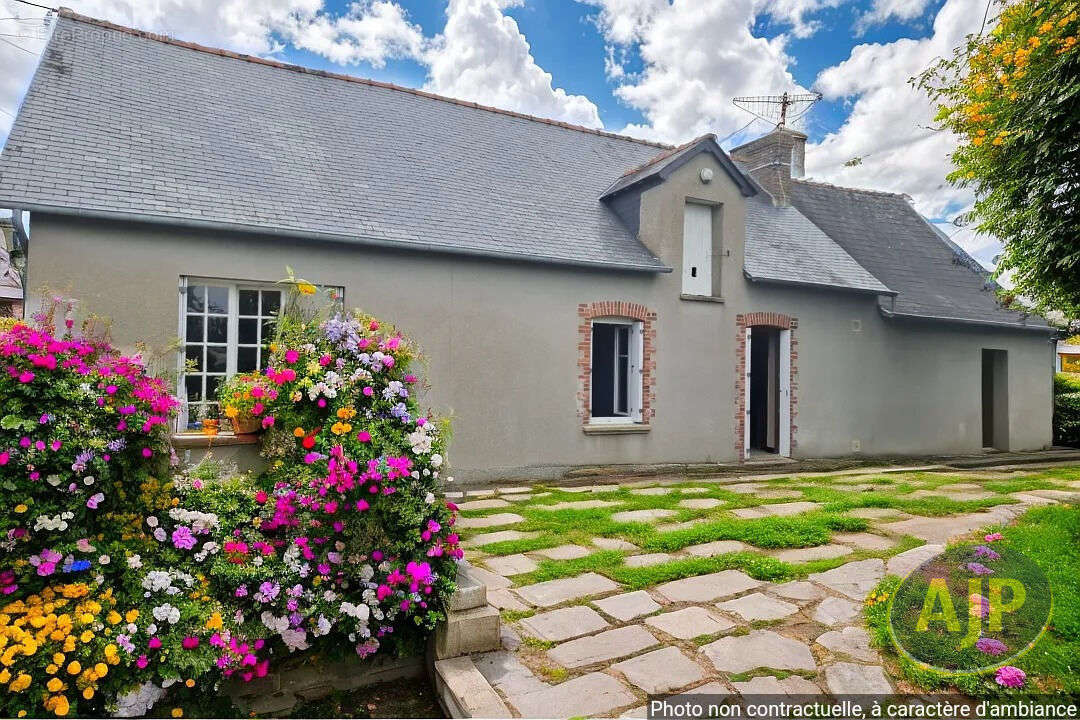 Maison à ROUGE