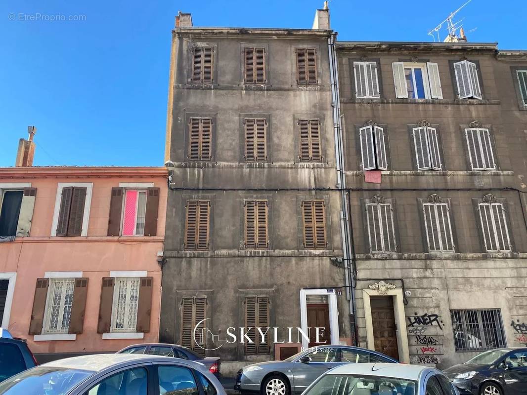 Appartement à MARSEILLE-3E