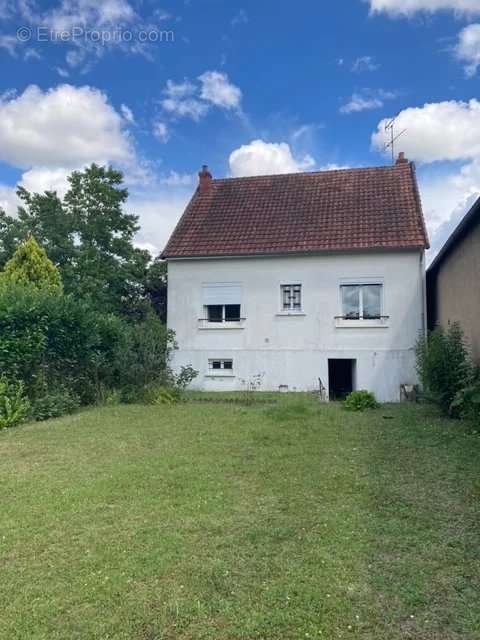 Maison à COSNE-COURS-SUR-LOIRE