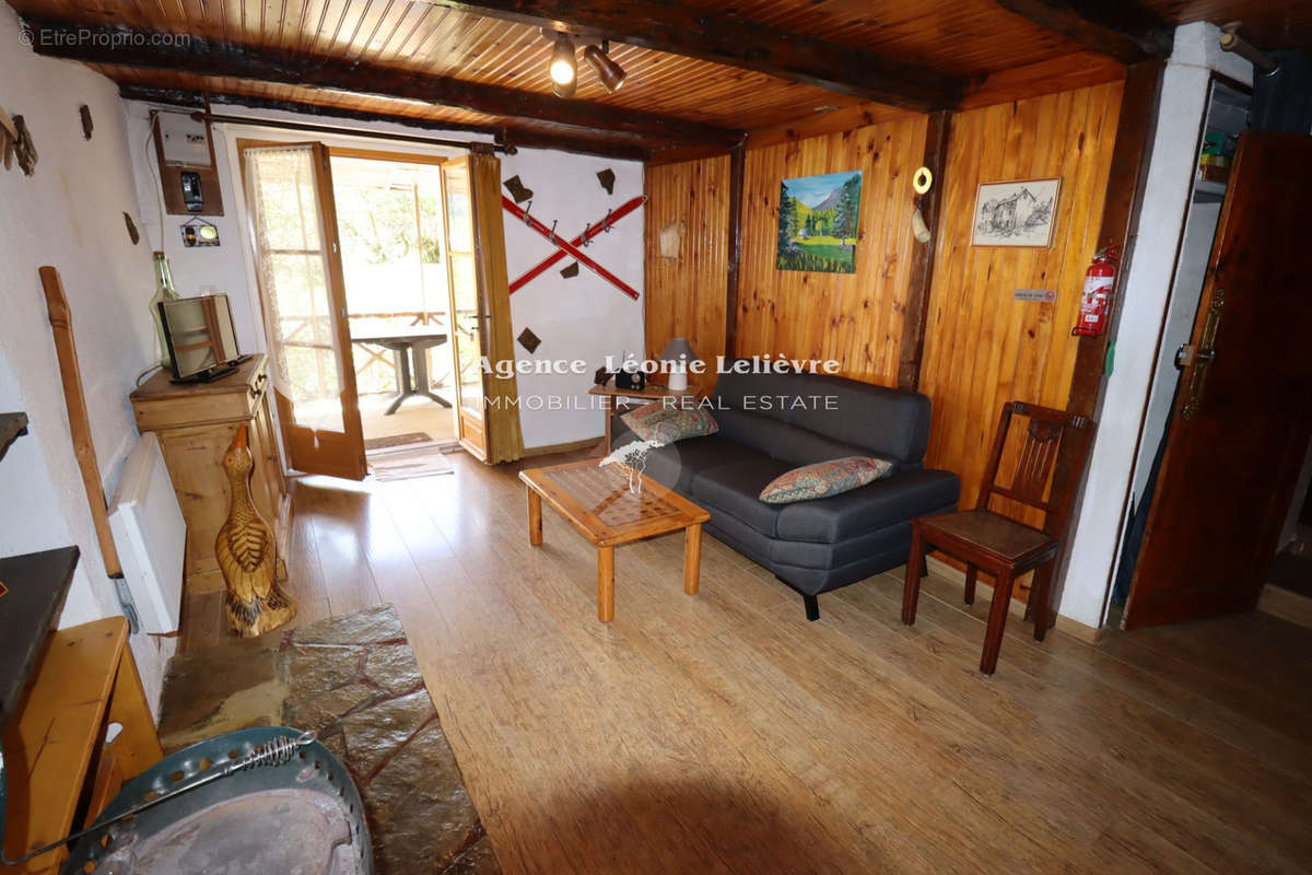 Appartement à VILLARS-COLMARS