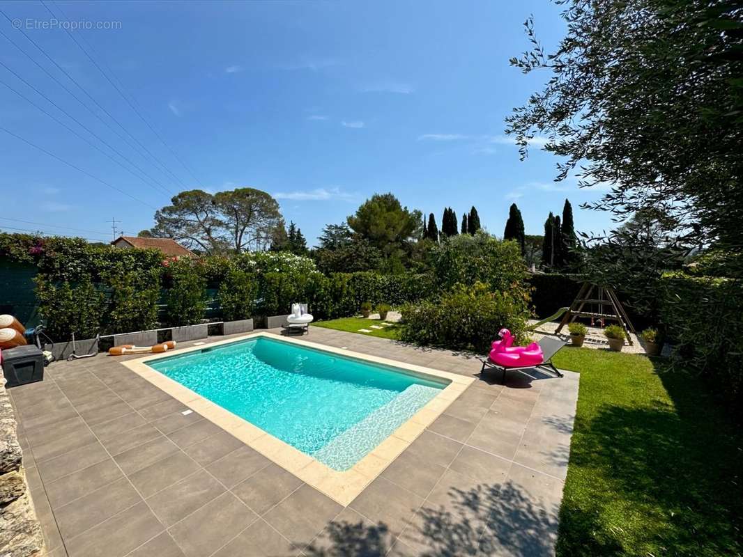 Maison à MOUGINS