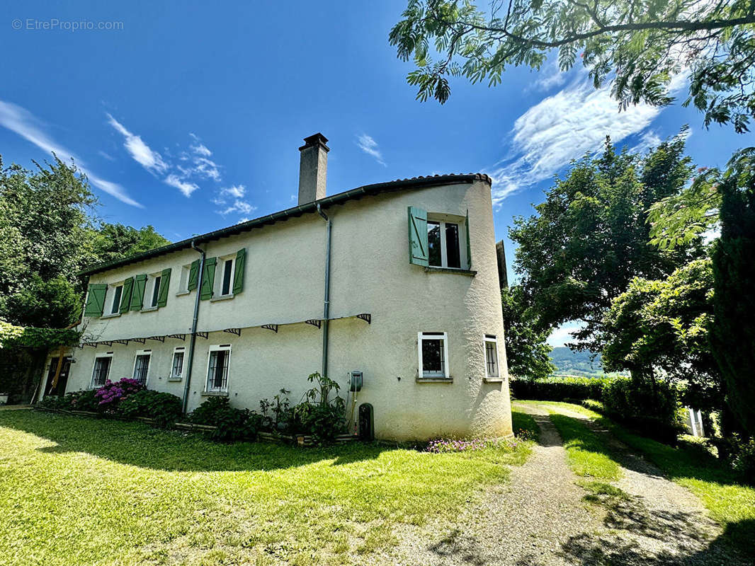 Maison à PERIGNAT-SUR-ALLIER