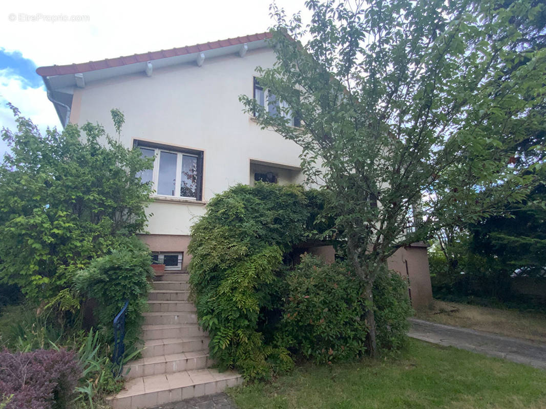 Maison à LE BREUIL