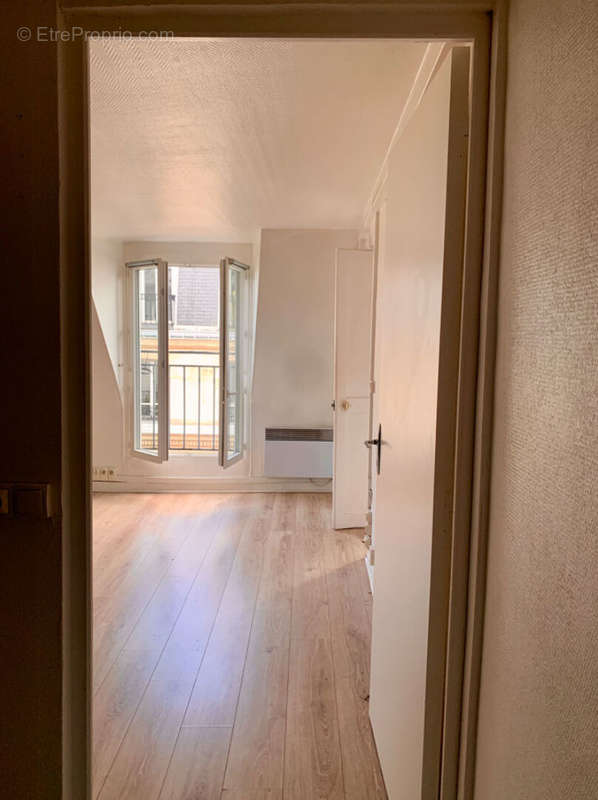 Appartement à PARIS-10E