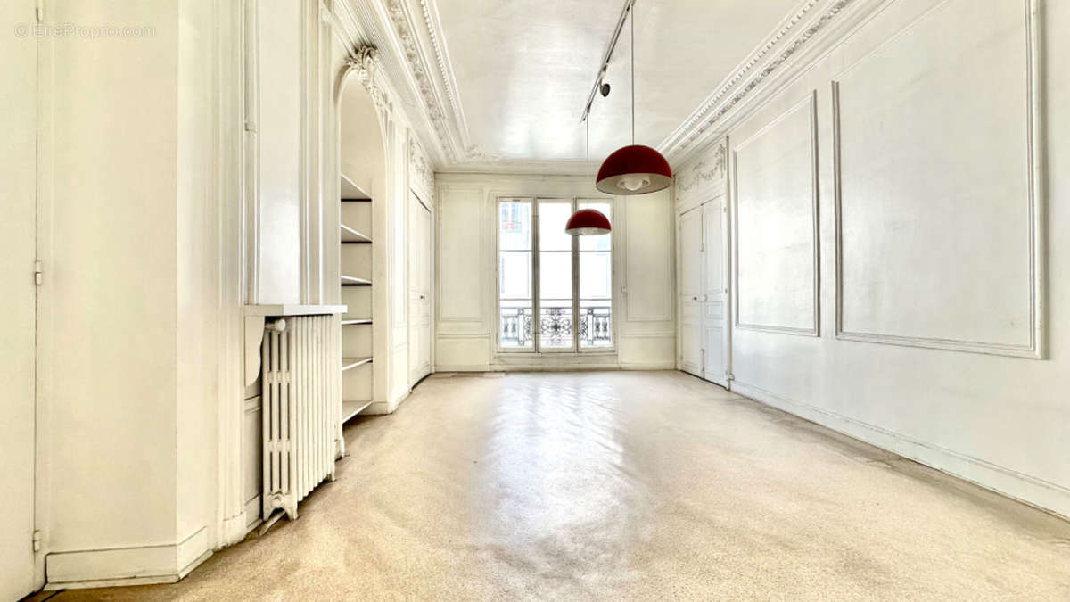 Appartement à PARIS-10E