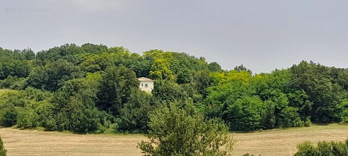 Maison à BEAUVILLE