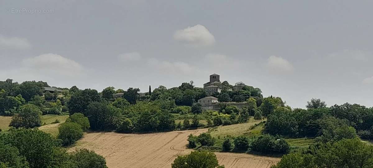 Maison à BEAUVILLE