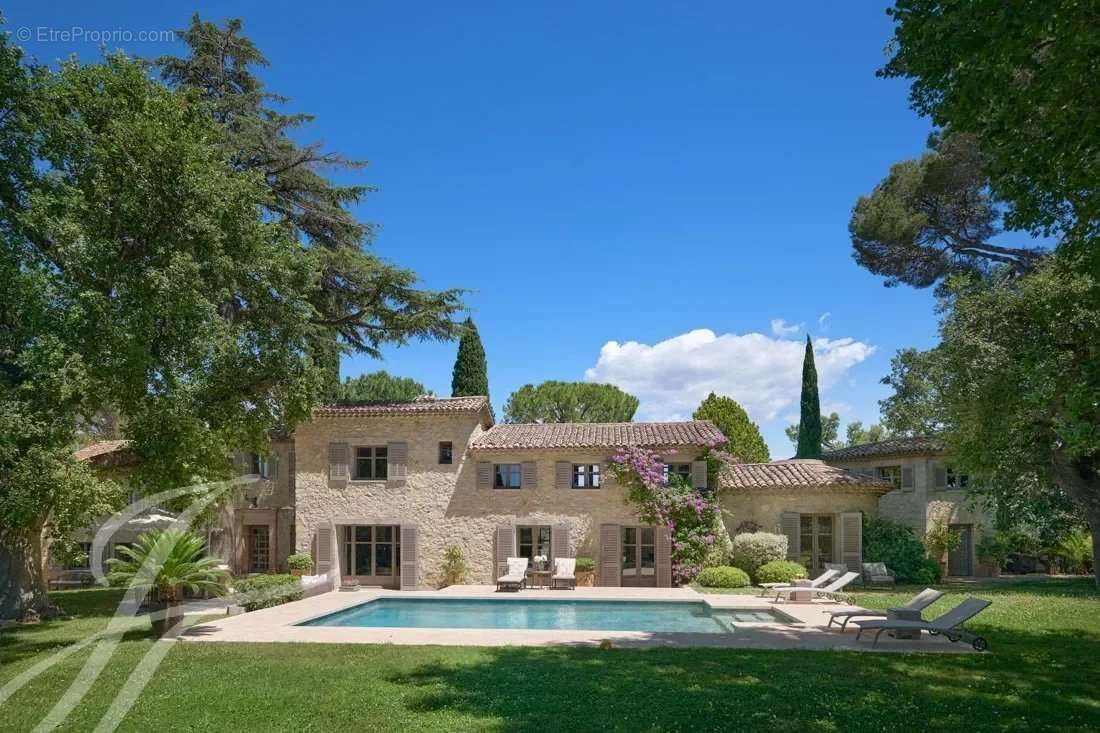 Maison à MOUGINS