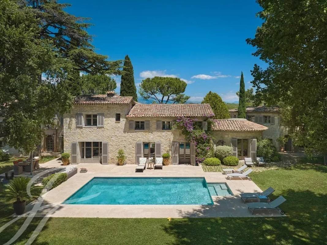 Maison à MOUGINS