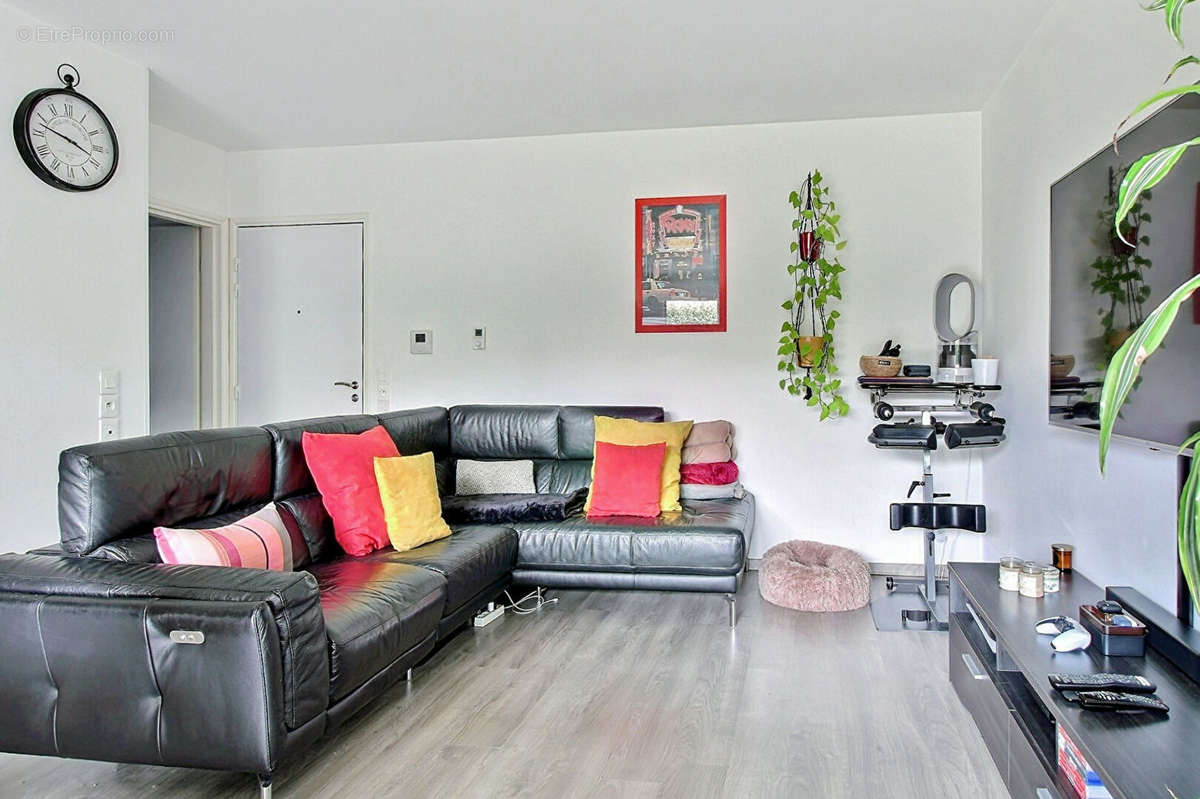 Appartement à COLOMBES