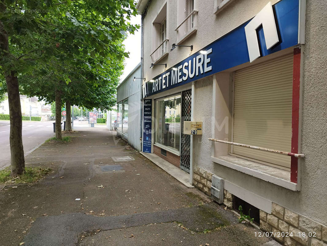 Commerce à AUXERRE