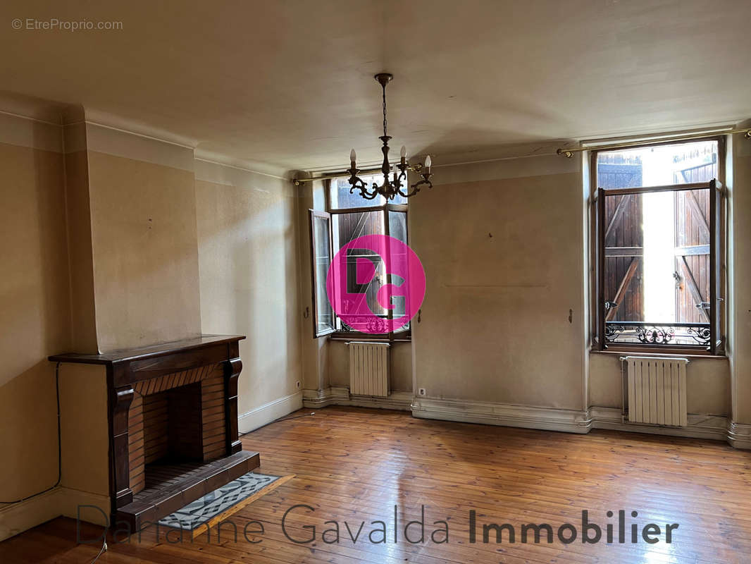 Appartement à DECAZEVILLE