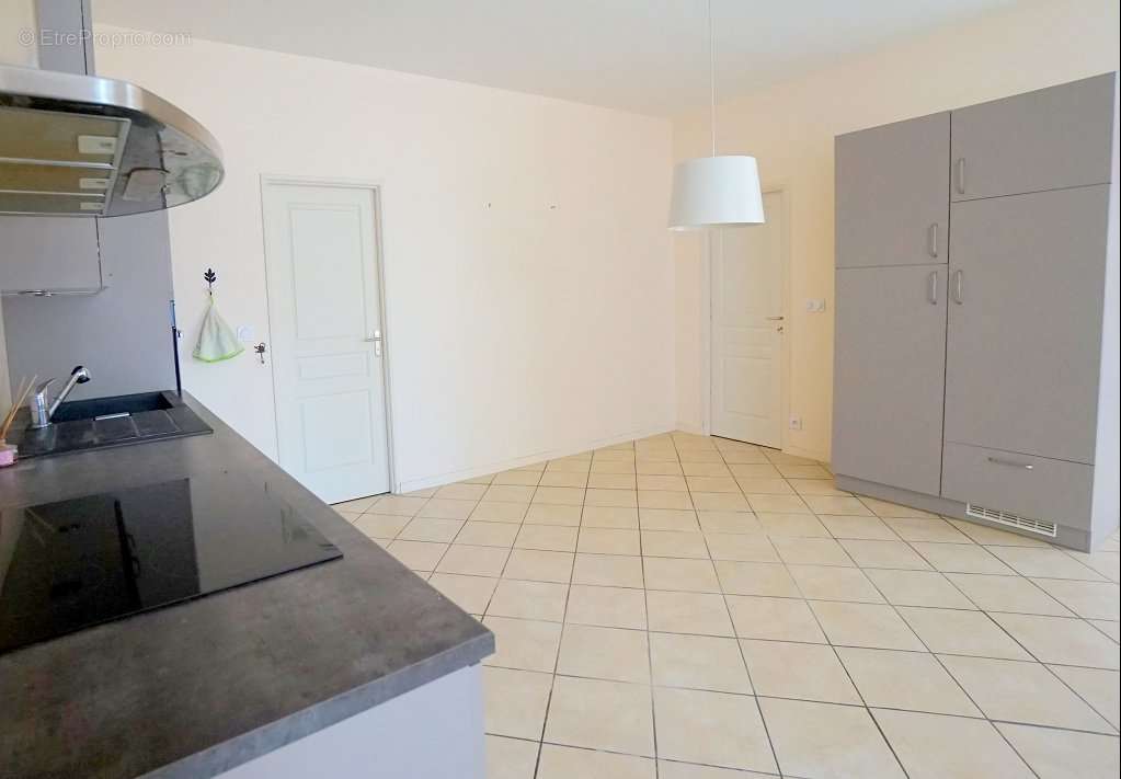 Appartement à MEZIERES-SUR-SEINE