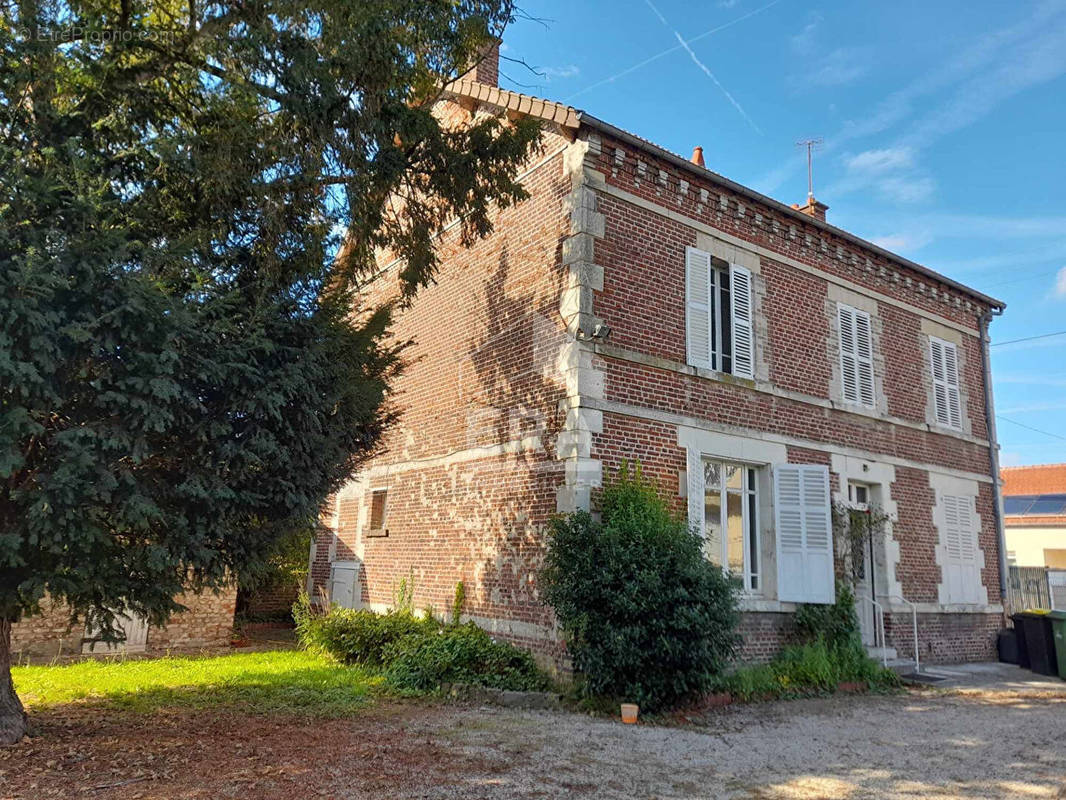 Maison à CHAUNY