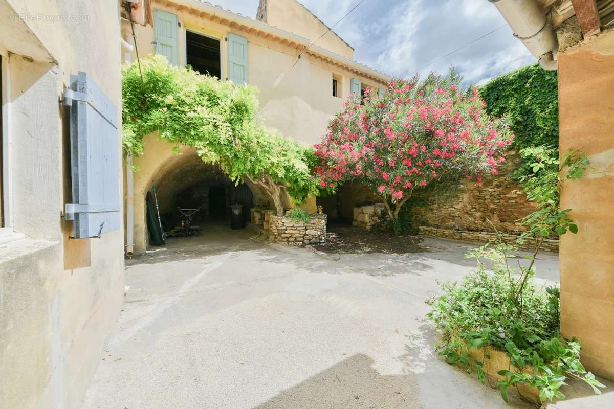 Maison à UZES