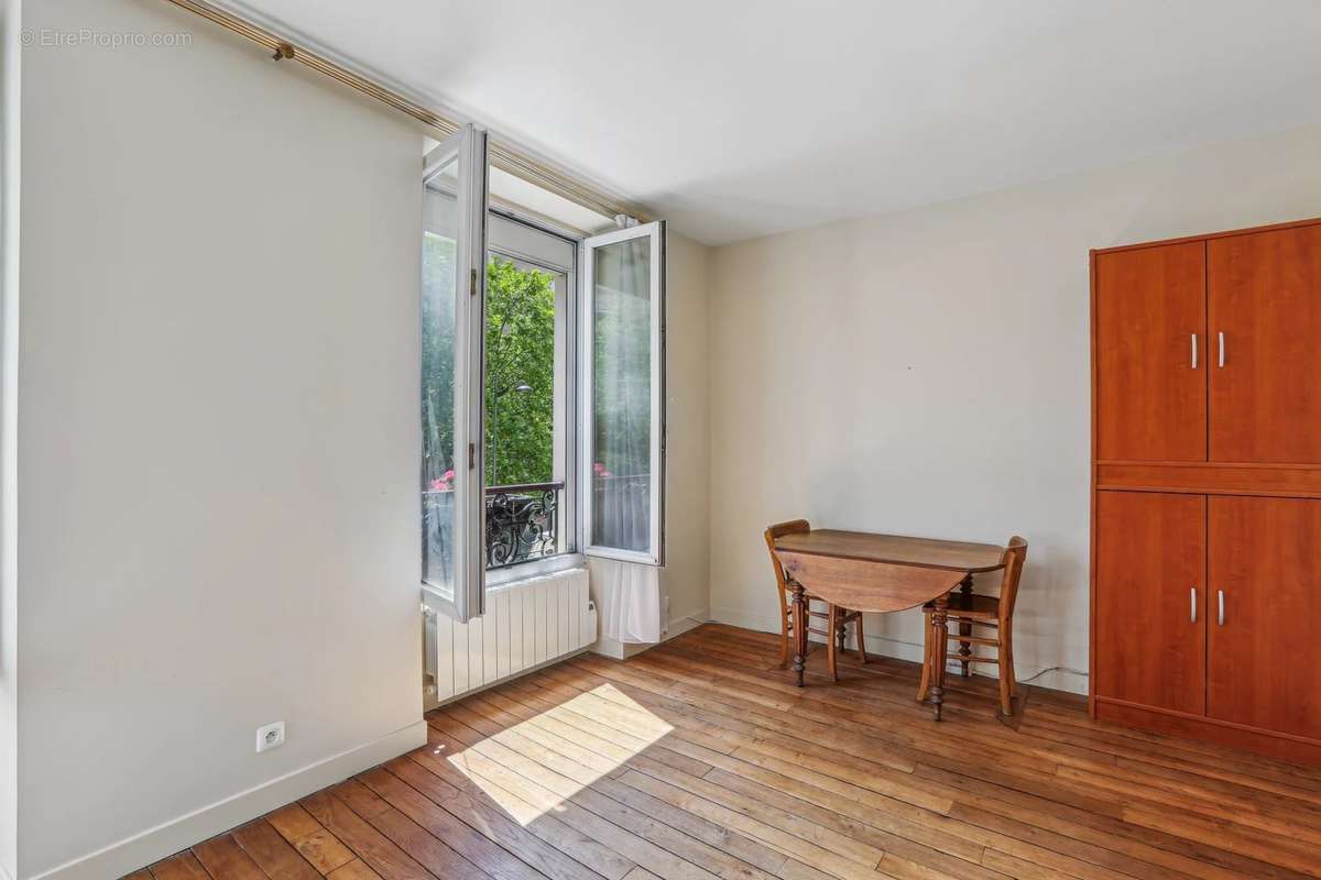 Appartement à LEVALLOIS-PERRET