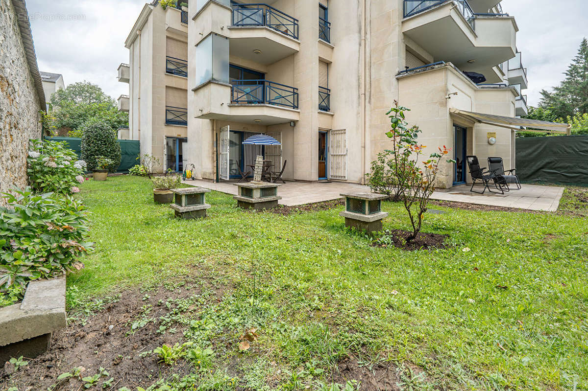 Appartement à LE PERREUX-SUR-MARNE