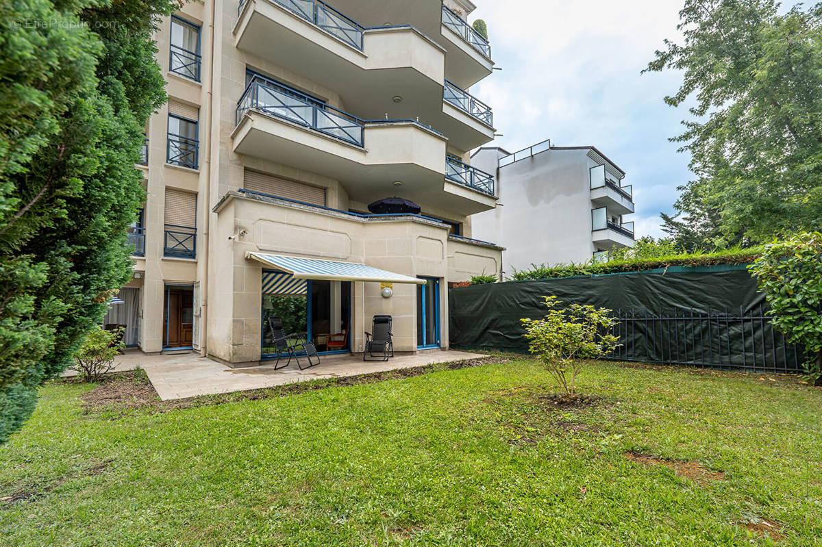 Appartement à LE PERREUX-SUR-MARNE