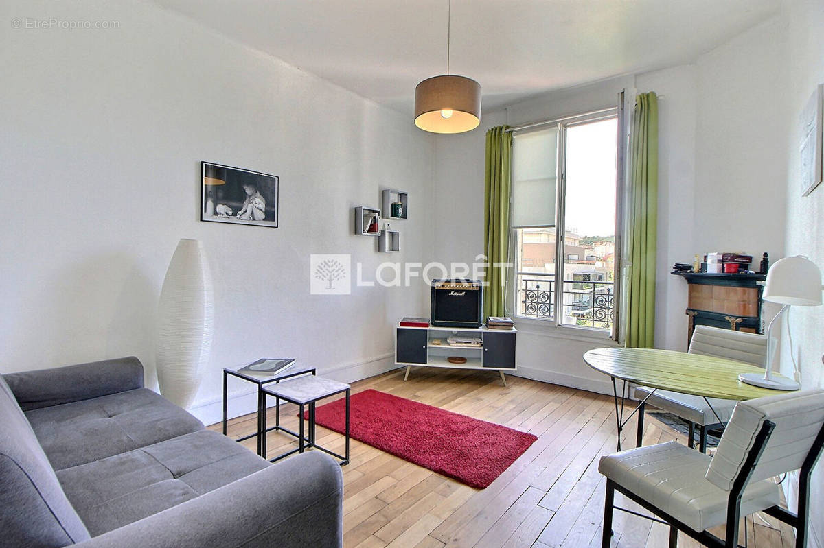 Appartement à NANTERRE