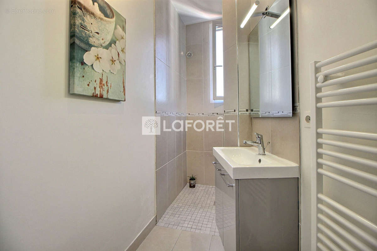 Appartement à NANTERRE