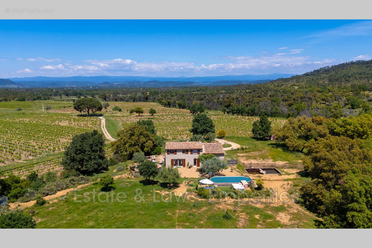 Maison à LA GARDE-FREINET