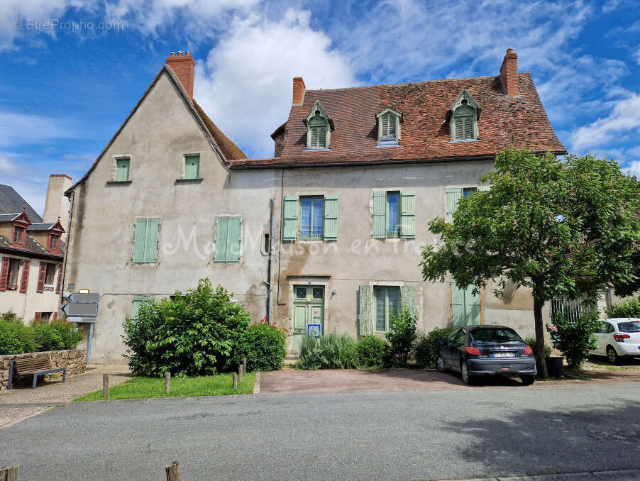 Maison à SAINT-POURCAIN-SUR-SIOULE