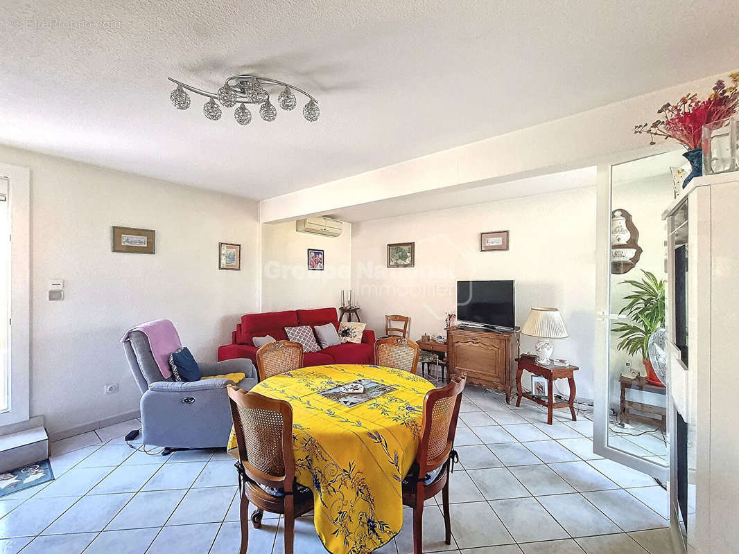 Appartement à FREJUS