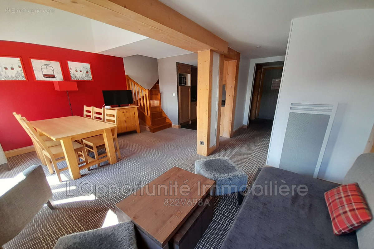 Appartement à LES ALLUES