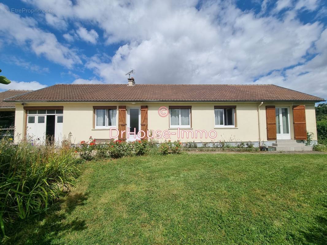 Maison à FERRIERES-EN-GATINAIS