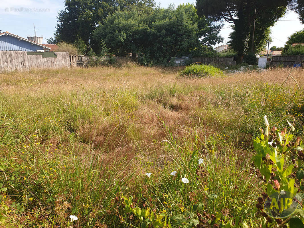 Terrain à ANDERNOS-LES-BAINS