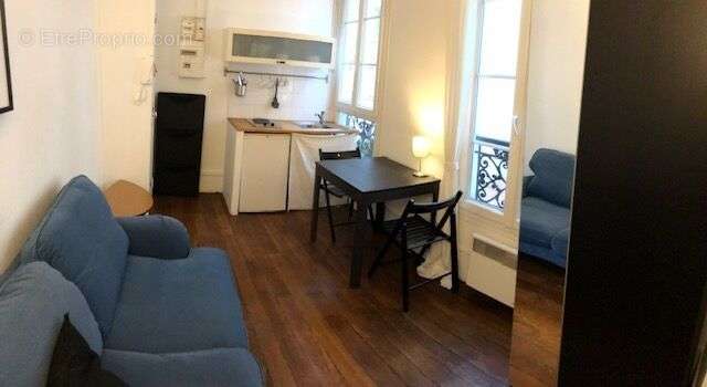 Appartement à PARIS-14E