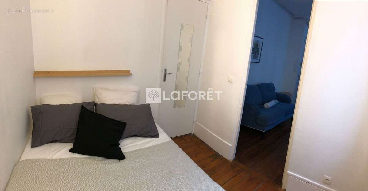 Appartement à PARIS-14E