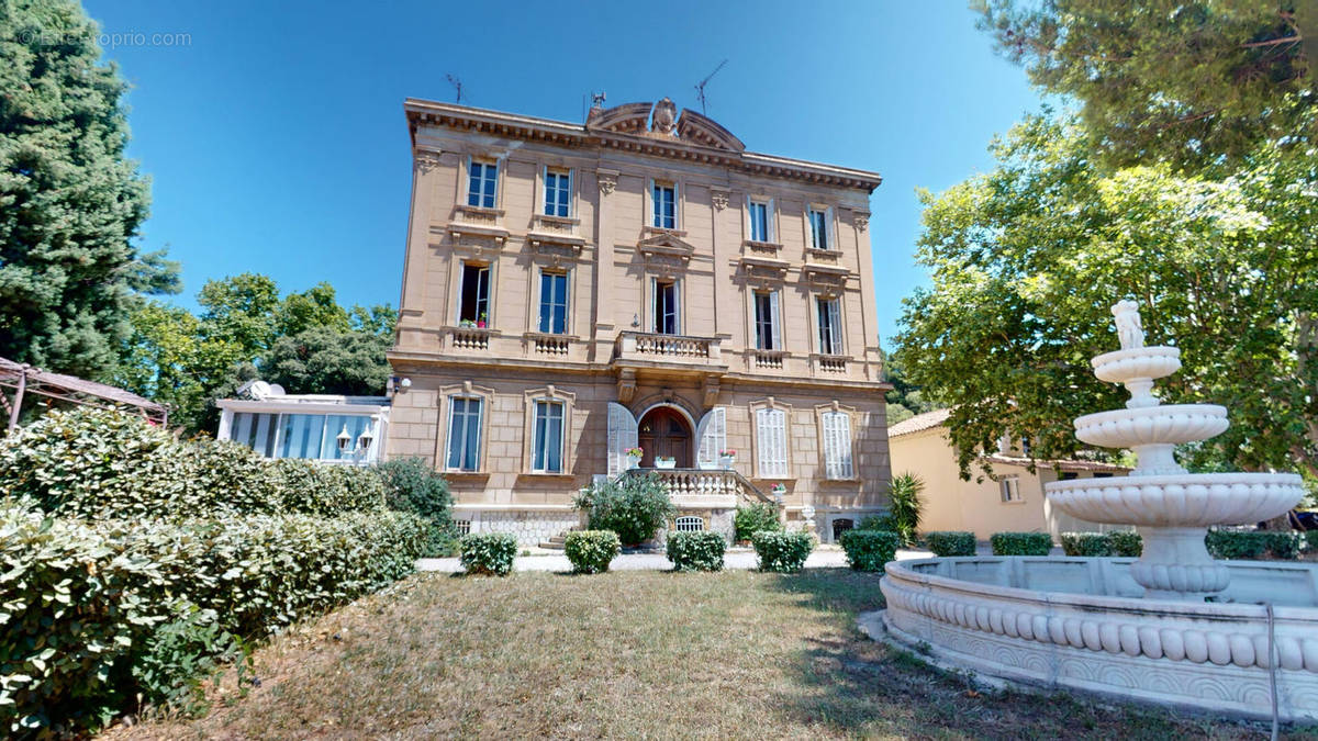 Maison à MARSEILLE-15E