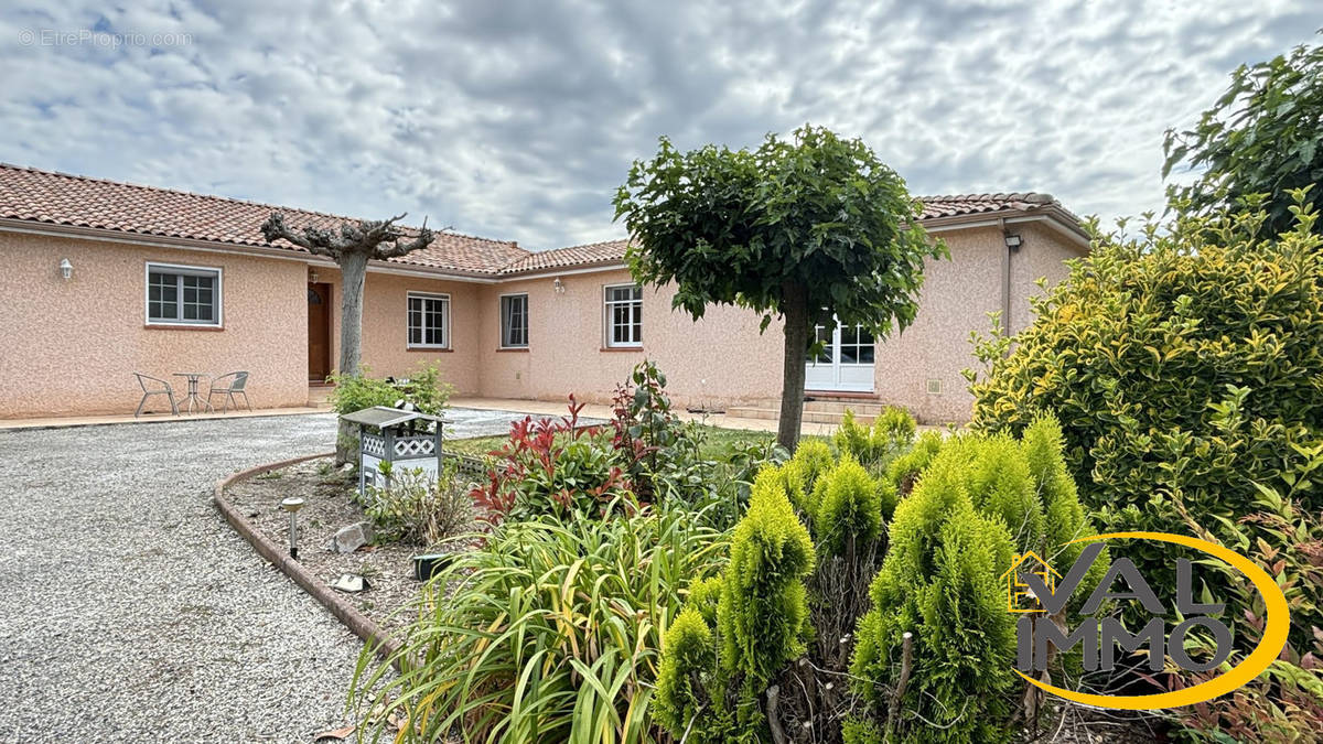 Maison à CORNEBARRIEU