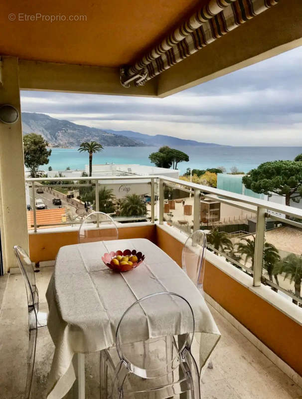 Appartement à ROQUEBRUNE-CAP-MARTIN