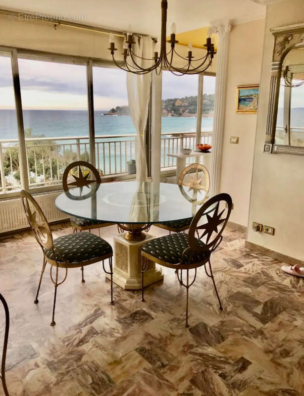 Appartement à ROQUEBRUNE-CAP-MARTIN