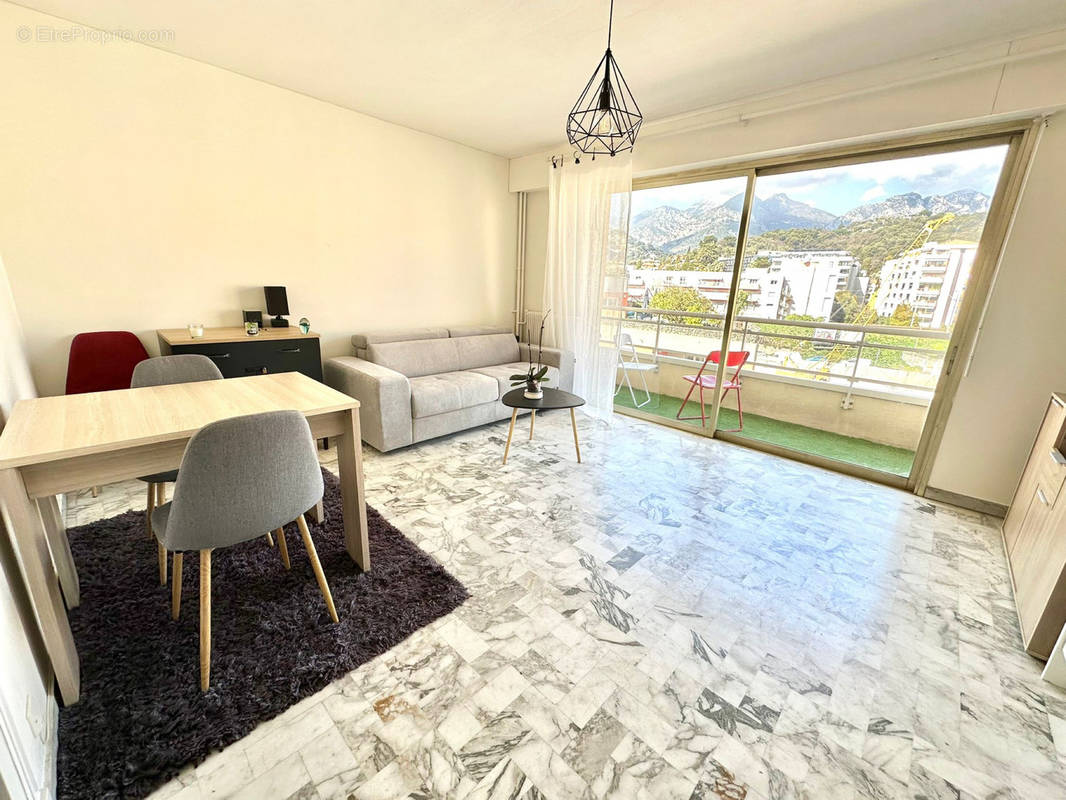 Appartement à MENTON