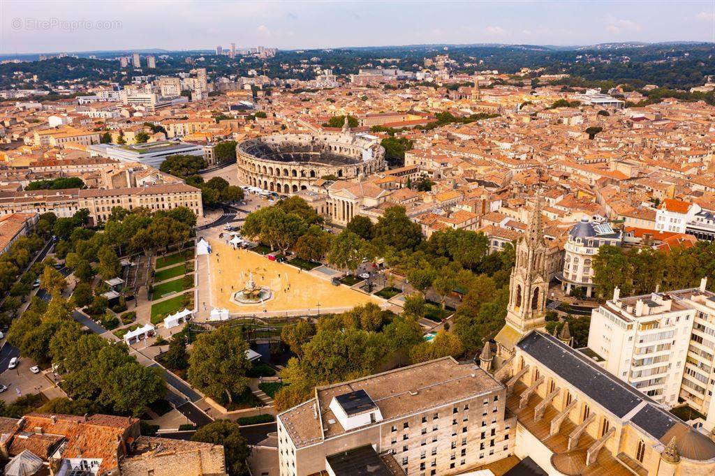 Commerce à NIMES