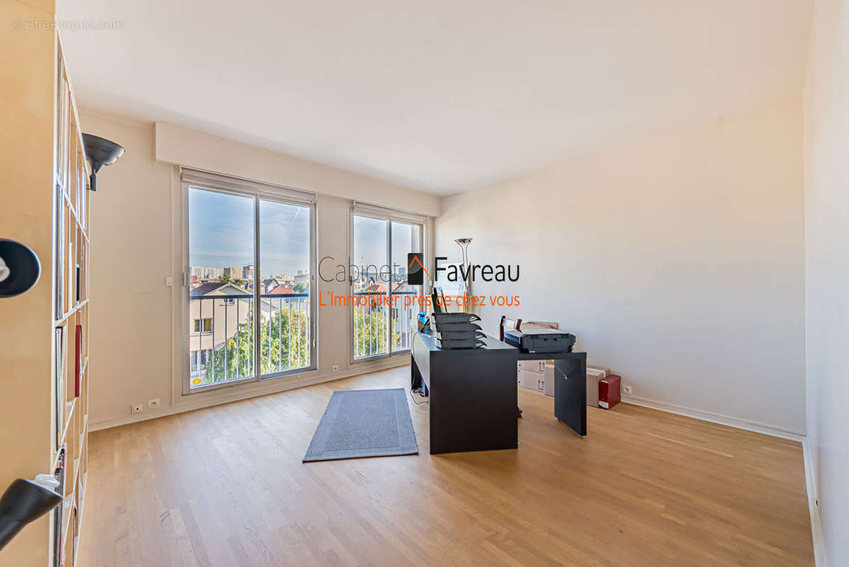Appartement a louer bourg-la-reine - 5 pièce(s) - 118 m2 - Surfyn