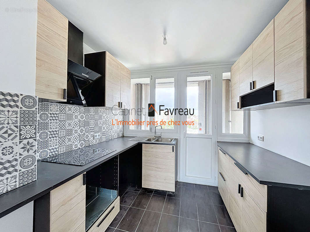 Appartement à FRESNES