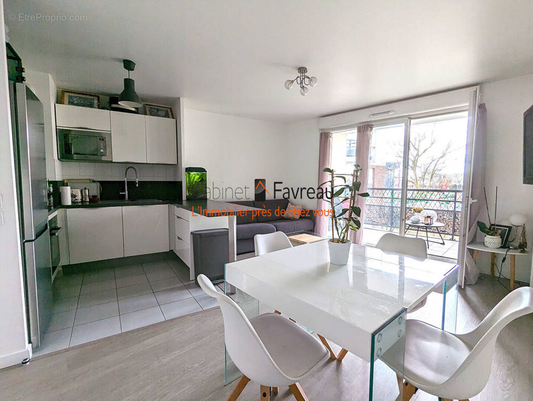 Appartement à FRESNES