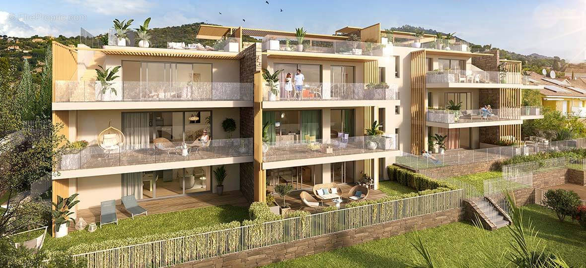 Appartement à BORMES-LES-MIMOSAS