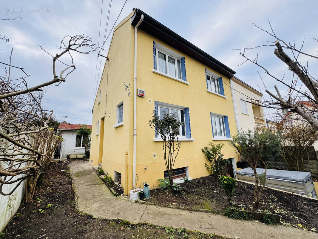 Maison à CHELLES