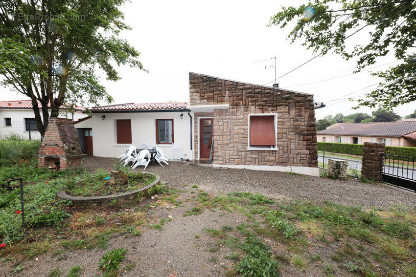 Maison à CADOURS