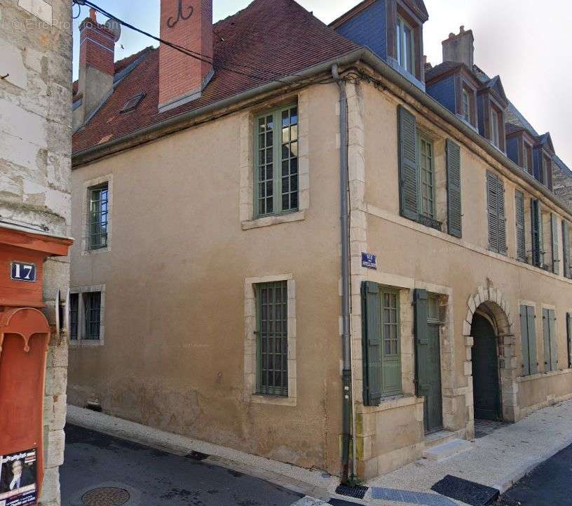 Appartement à LA CHARITE-SUR-LOIRE