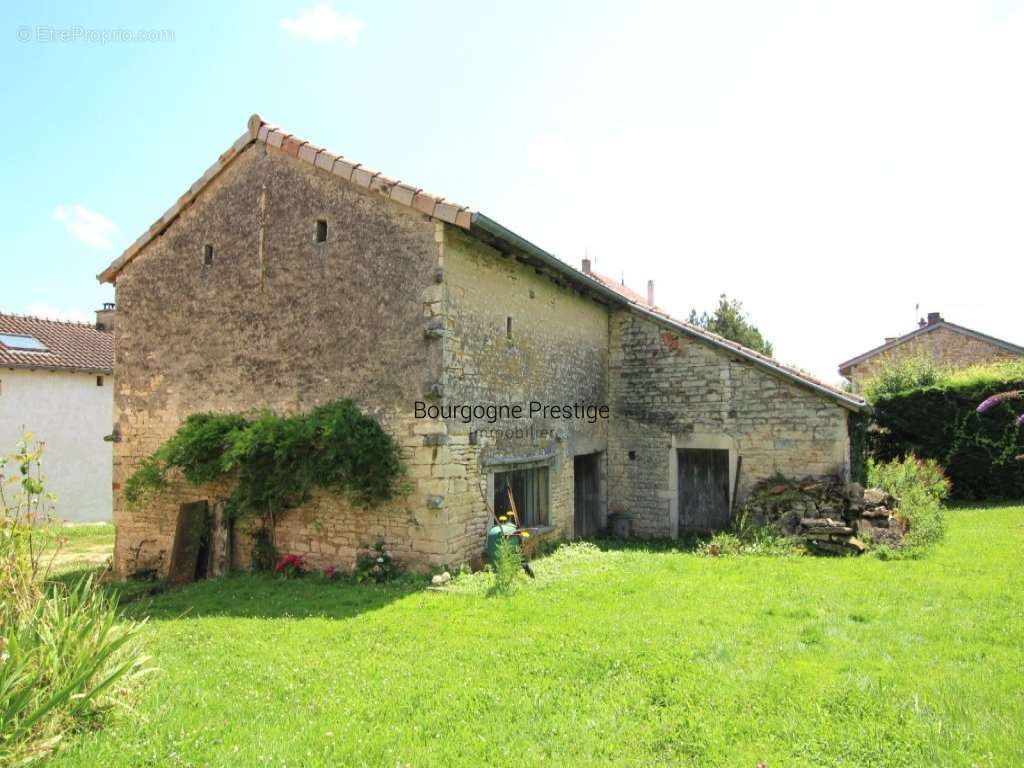 Maison à TOURNUS