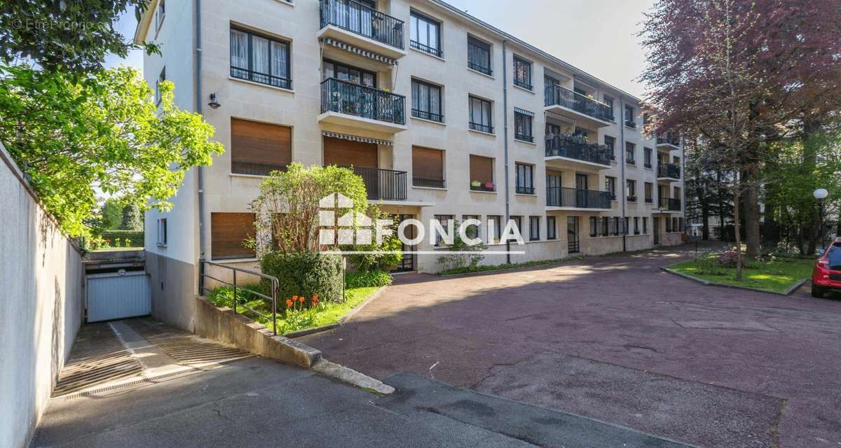 Appartement a louer bourg-la-reine - 2 pièce(s) - 53 m2 - Surfyn