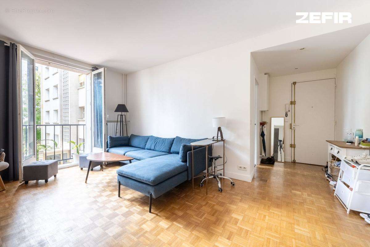 Appartement à NEUILLY-SUR-SEINE