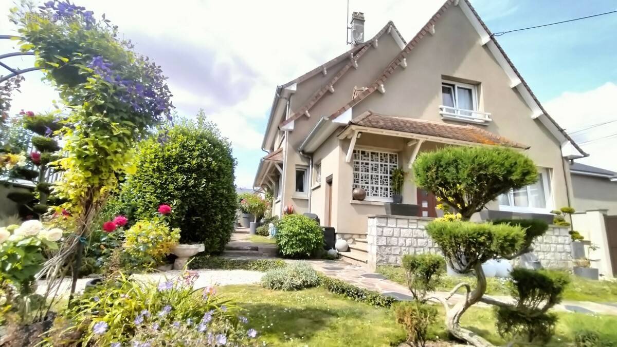 Maison à CHATEAUDUN