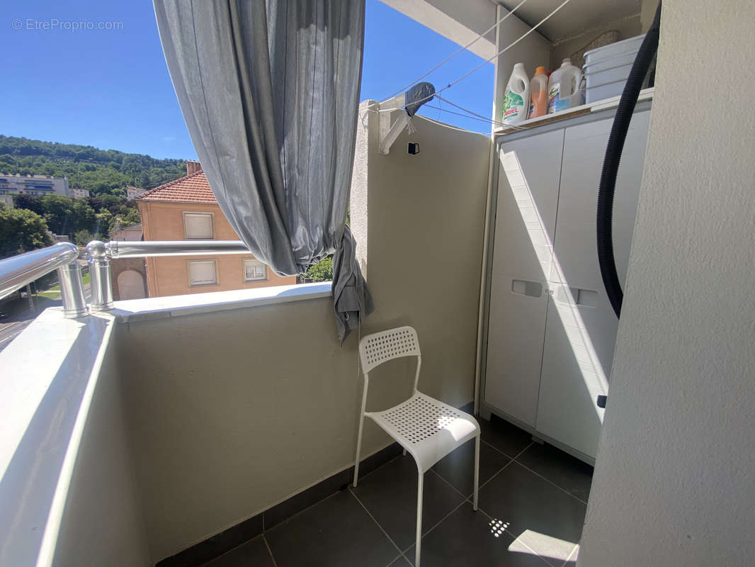 Appartement à SAINT-ETIENNE